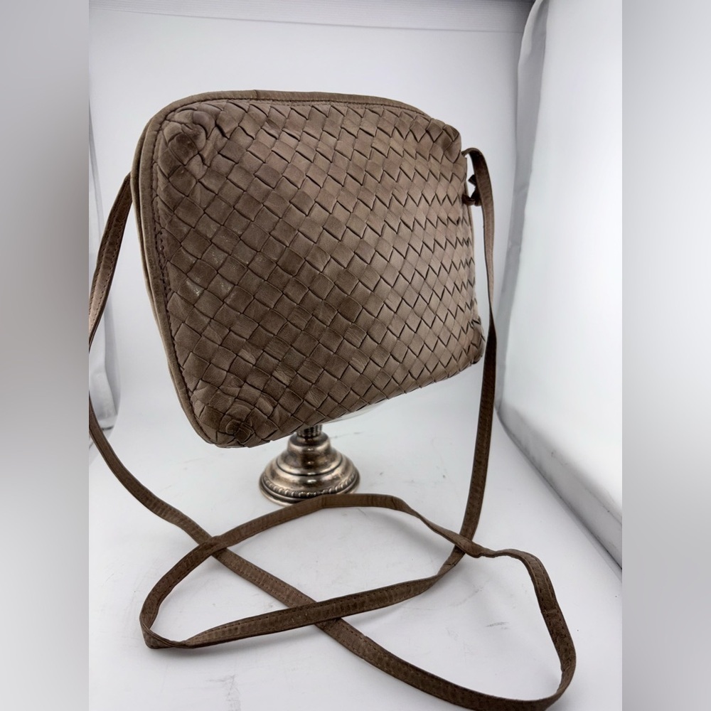 Vintage 1980's Bottega Veneta Intrecciato Leather Drawstring Bag​​ - Picture 5 of 14